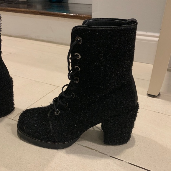 Stuart Weitzman Booties - Picture 2 of 4